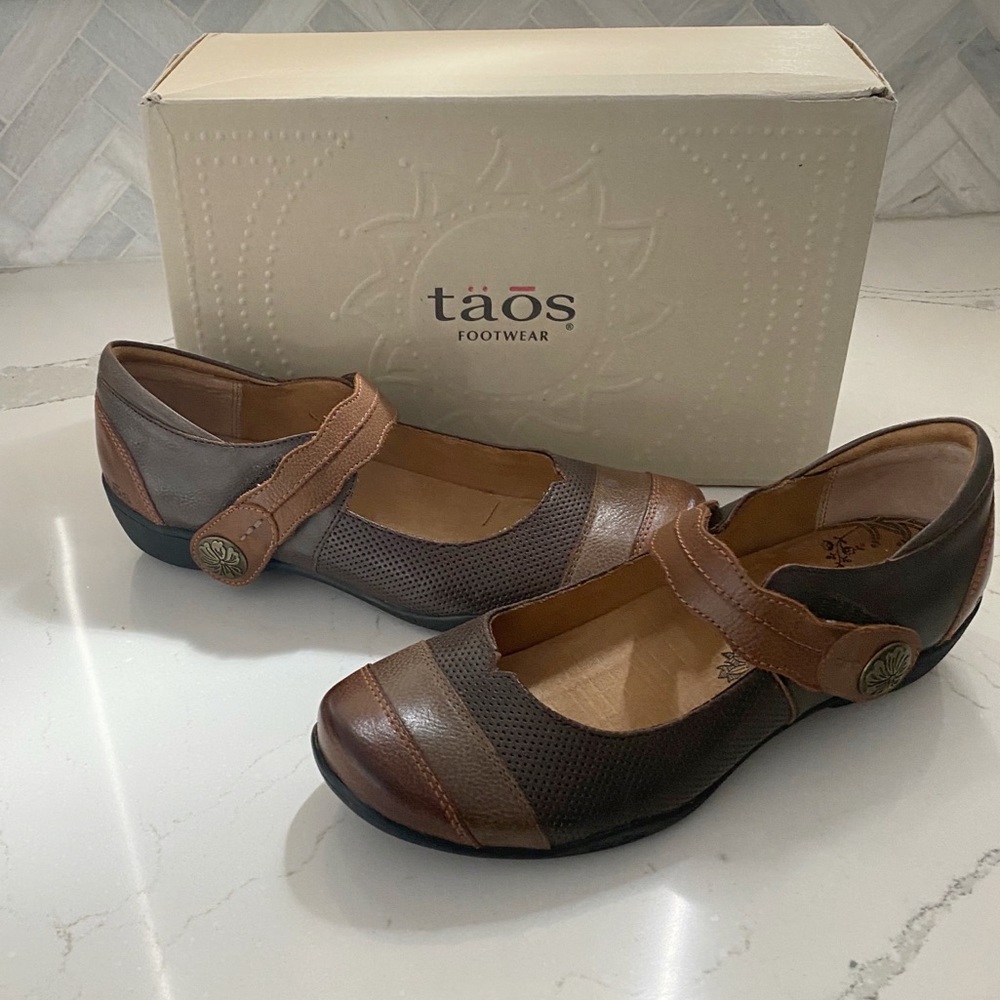 Taos Footwear Women's Bravo Whiskey Multi Mary Jane